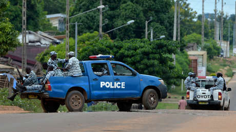 Un italiano se enamora de una joven en las redes sociales, viaja a África para conocerla y acaba secuestrado