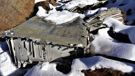 FOTOS: Encuentran en el Himalaya un avión de transporte de la Segunda Guerra Mundial que se estrelló en hace 77 años