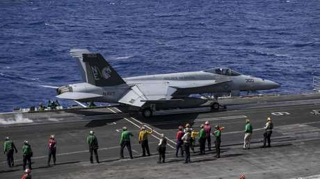 Un "incidente de aterrizaje" en un portaaviones de EE.UU. resulta en 7 marineros heridos y el piloto eyectado en el mar de la China Meridional