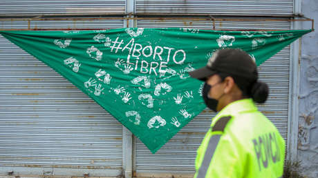 Expectativa en Ecuador por el debate sobre el aborto por violación en el Parlamento