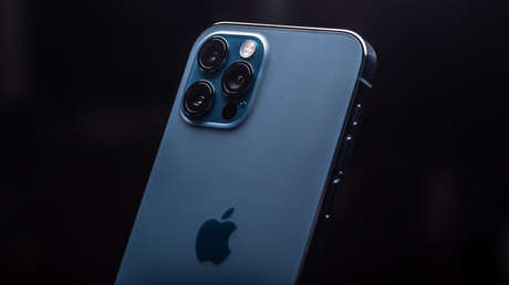 Una 'tiktoker' da a conocer las funciones de un "'botón' secreto" que pocos usuarios de iPhone conocían