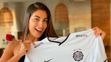 Quién era Cristina 'Vita' Aranda, la 'influencer' asesinada durante el tiroteo en un festival en Paraguay