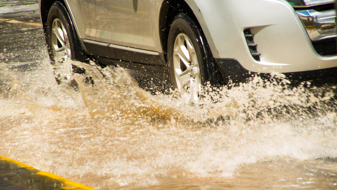 Al menos 11 muertos y 15 heridos tras un fuerte aluvión en Ecuador (VIDEOS)