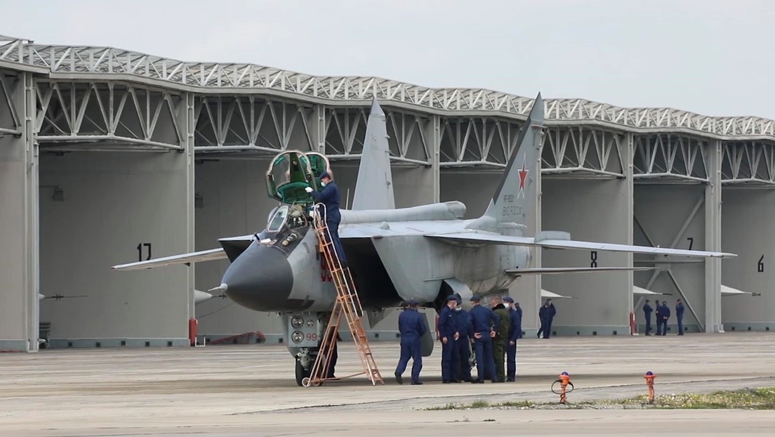 El ministro de Defensa ruso inspecciona desde Siria las maniobras en el mar Mediterráneo