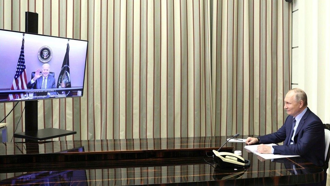 Macron propone una cumbre entre Biden y Putin