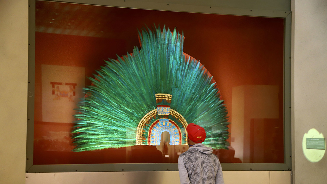 López Obrador recuerda la actitud "prepotente" de Austria cuando México pidió a préstamo el 'Penacho de Moctezuma'