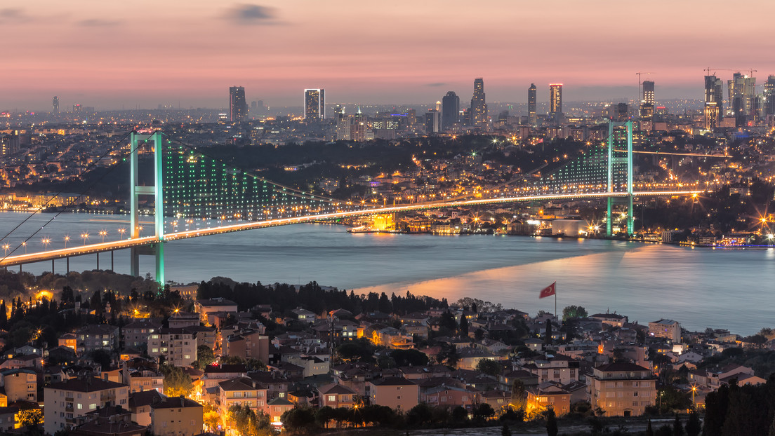 Turquía no descarta restringir el acceso de la Armada rusa al mar Negro