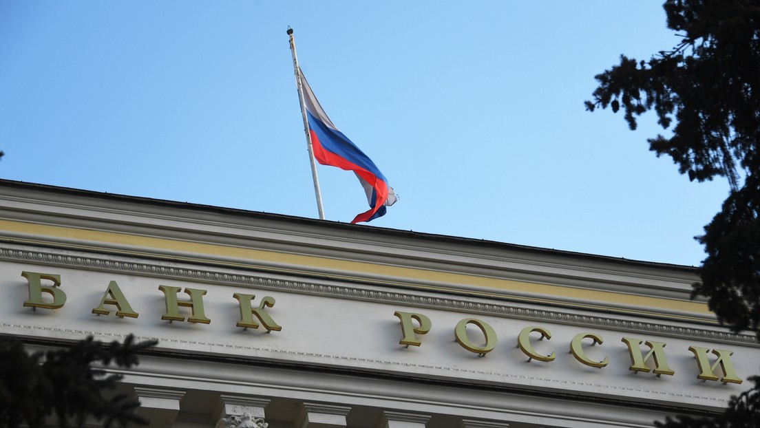 Borrell: "Gracias a las nuevas sanciones, cerca de la mitad de las reservas del Banco Central de Rusia quedarán congeladas"