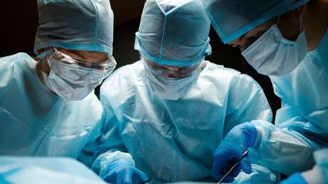 Indemnizan con 38.000 dólares a una mujer que llevó dos años en su cuerpo un ovillo de gasa tras una cesárea