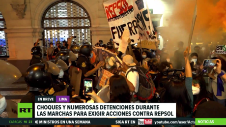 Numerosas detenciones tras una protesta en Lima contra el vertido de Repsol en las costas de Perú