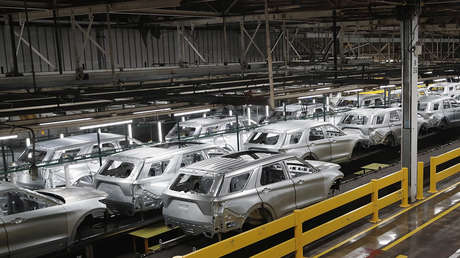 Ford planea suspender o reducir la producción en ocho de sus fábricas por la escasez mundial de chips