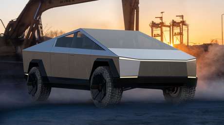 Un dron graba los trabajos de Tesla en el nuevo prototipo de Cybertruck y revela la ausencia de un llamativo dispositivo (VIDEO)