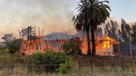 Queman la casa del presidente de la Cámara de Diputados de Chile en la conflictiva Macrozona Sur