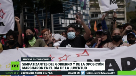 Simpatizantes del Gobierno de Venezuela y de la oposición marchan en el Día de la Juventud