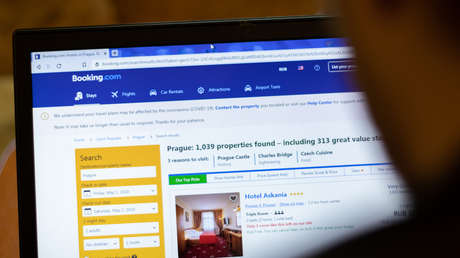 Booking.com despide a casi 3.000 trabajadores de atención al cliente a través de un videomensaje