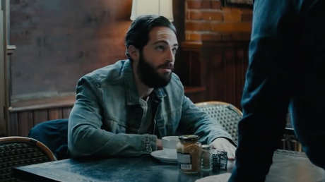 Condenan a 20 años de prisión a un actor estadounidense por un fraude de 650 millones de dólares a través de un esquema piramidal