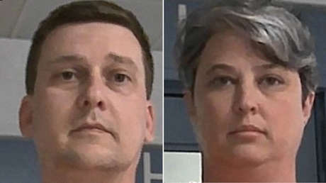 Un ingeniero de la Armada de EE.UU. se declara culpable de conspirar con su esposa para vender datos reservados de submarinos nucleares a otro país