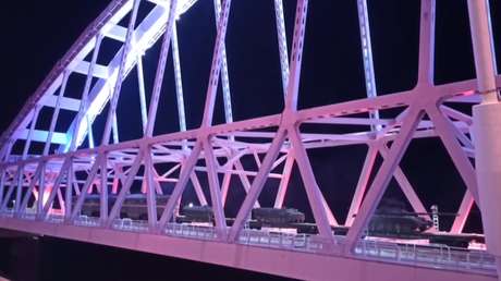 VIDEO: Maquinaria militar rusa se retira de Crimea tras completar los ejercicios