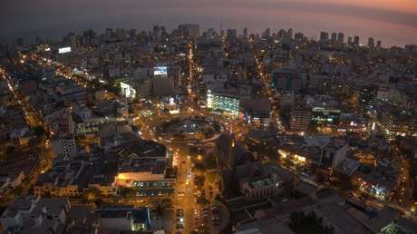 Más allá de la crisis política y la pandemia: La economía de Perú creció 13,31 % en 2021