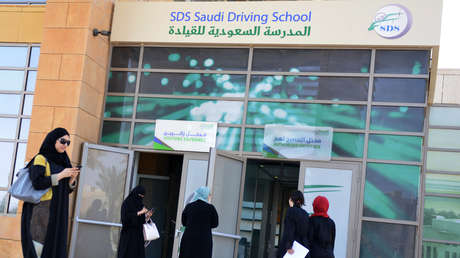 Abren convocatoria para contratar a 30 conductoras de tren en Arabia Saudita (y más de 28.000 mujeres se postulan en solo un mes)