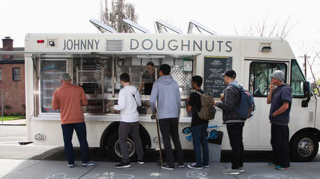 ¿El trabajo soñado?: una cadena busca a una persona para fotografiar y saborear las nuevas donas que produce