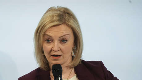 La canciller británica sugiere una nueva fecha para la supuesta invasión rusa en Ucrania