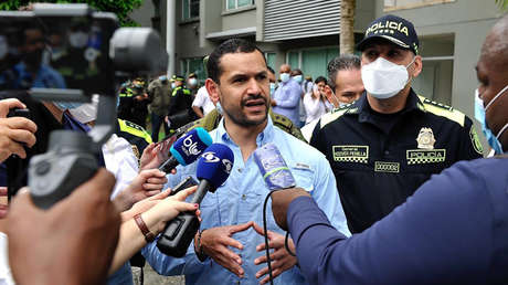 Enfrentamientos entre grupos armados ilegales en Colombia generan masivos confinamientos forzados en el departamento costero del Chocó