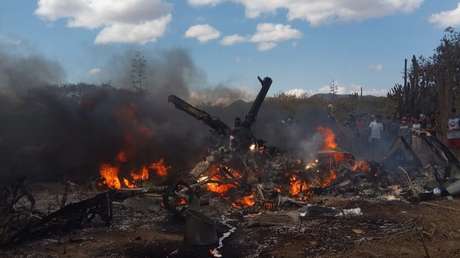 Un helicóptero de la Fuerza Armada venezolana se precipita en el occidente del país y campesinos de la zona rescatan a dos de sus tripulantes