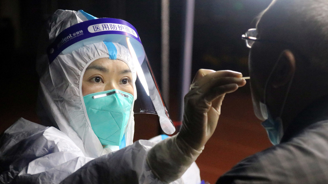 China ordena el confinamiento de decenas de millones de personas tras el drástico aumento en el número de casos de covid-19