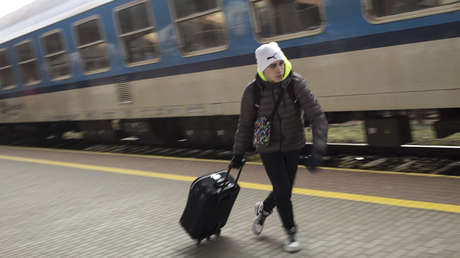 ONU: Más de 1,5 millones de personas han huido de Ucrania en "la crisis de refugiados de más rápido crecimiento en Europa desde la II Guerra Mundial"