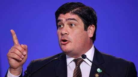 Entre el préstamo con el FMI y la 'precarización' laboral: ¿por qué hay polémica en Costa Rica por la nueva ley de empleo público?