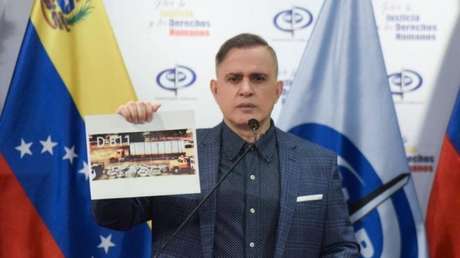 Venezuela recupera cerca de 80.000 litros de combustible y varias toneladas de "material estratégico" robado por bandas criminales