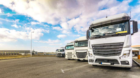 Convocan en España un paro indefinido de transportistas para protestar por el alza de los combustibles y sus condiciones laborales