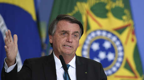 Bolsonaro se queja del precio de la gasolina, dice que Petrobras "no colabora" y que si fuera por él "sería privatizada hoy"