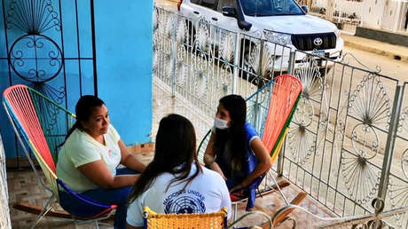 Un alcalde colombiano minimiza la quema de la casa de la líder social Yirley Velasco y ella promete denunciarlo