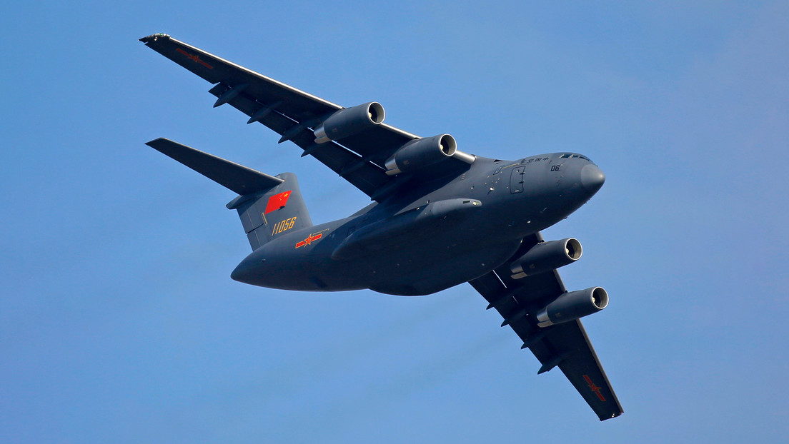 Aviones militares chinos habrían realizado una entrega semisecreta de sistema de misiles antiaéreos a Serbia (FOTOS)