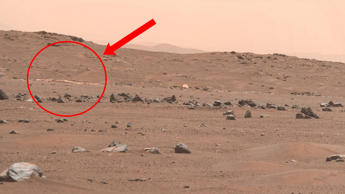 FOTO: El róver Perseverance de la NASA localiza su paracaídas más de un año después de aterrizar en Marte