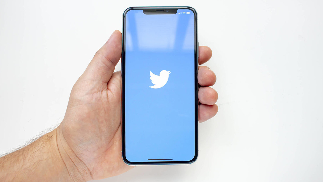 Twitter toma la 'píldora venenosa' para bloquear la oferta de compra de Elon Musk