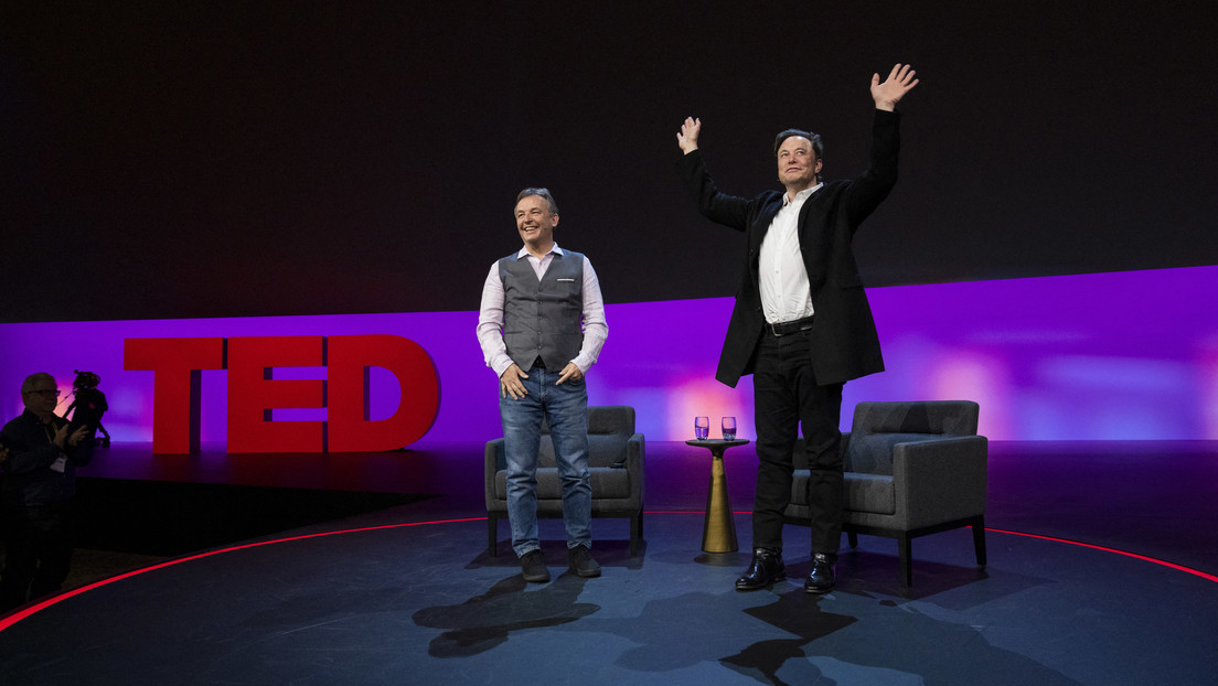 Musk dice que la gente que quiera ir a Marte podrá hacerlo por 100.000 dólares, pero advierte que la vida allí "no será nada lujosa"