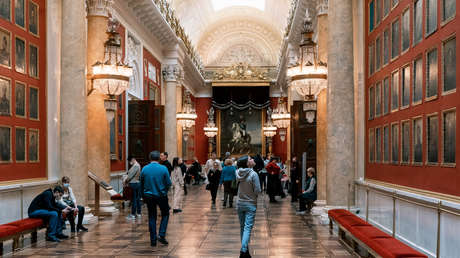 La aduana de Finlandia retiene más de 200 obras de arte que regresaban a Rusia, por considerar que violan las sanciones de la Unión Europea