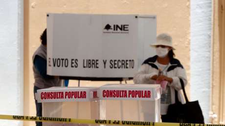 El Instituto Electoral de México sanciona al secretario de Gobernación y a otros funcionarios por promover la consulta de revocación