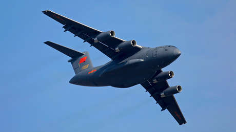 Aviones militares chinos habrían realizado una entrega semisecreta de sistema de misiles antiaéreos a Serbia (FOTOS)