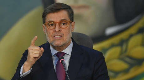 El canciller venezolano invita a su par estadounidense a establecer una "ruta de diálogo" y pide poner fin a las sanciones