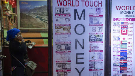 Nepal pide a sus ciudadanos expatriados que abran depósitos en bancos nacionales para respaldar el sistema financiero