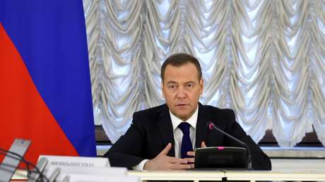 El expresidente ruso Dmitri Medvédev: "El 'default' de Rusia podría convertirse en un 'default' moral y financiero para Europa"