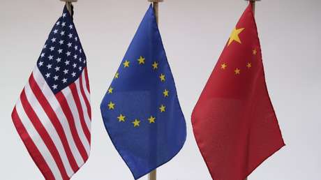 China arremete contra la política exterior de EE.UU. y la UE y espera que Bruselas deje de "sostenerle la vela al diablo"