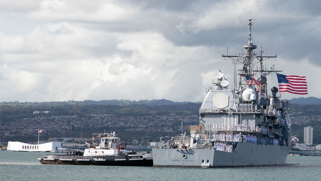 China acusa a EE.UU. de "intensificar las tensiones" tras el paso de un crucero de misiles guiados por el estrecho de Taiwán