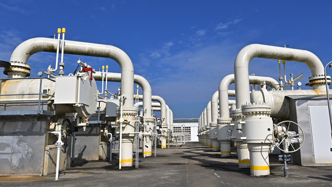 Bloomberg: Aumenta a 20 el número de empresas europeas que han abierto cuentas en rublos para pagar por el gas ruso