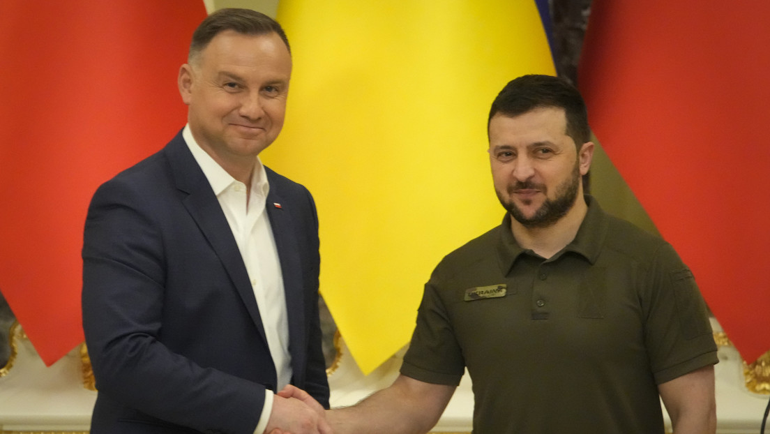 "No debería haber fronteras ni barreras entre nosotros": Ucrania y Polonia acuerdan un control aduanero conjunto