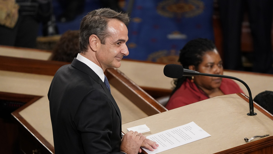 Erdogan declara que para él "ya no existe" el primer ministro de Grecia